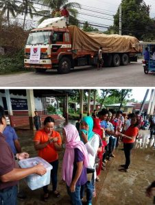 (Photo 1) A truck carrying ​family food packs and non-food items from the Department of Social Welfare and Development (DSWD) National Resource Operations Center in Pasay City for the families affected by the ongoing armed conflict in Marawi City arrives at the newly-opened operations center in Malabang, Lanao Del Sur. (Photo 2) Staff from DSWD Field Office in Region X assists the Local Government Unit (LGU) of Bacolod, Lanao Del Norte in the distribution of relief goods donated by the National Grid Corporation of the Philippines to the evacuees staying at an evacuation center in the City. 