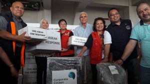 ASEAN Coordinating Centre for Humanitarian Assistance on Disaster Management (AHA Centre) Acting Executive Director Adelina Kamal (second from the left) formally hands over boxes of ASEAN relief items to: (from left to right) Task Force “Bangon Marawi” Executive Director and Department of National Defense (DND) Undersecretary Cesar Yano, Department of Social Welfare and Development (DSWD) Secretary Judy M. Taguiwalo, Cabinet Secretary Leoncio Evasco Jr., DSWD Undersecretary Hope Hervilla, and Office of Civil Defense (OCD) Officer-in-Charge Assistant Secretary Kristoffer James Purisima at Laguindingan Airport, Misamis Oriental.