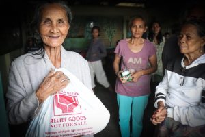 Lola Dolores Fiesta, 81, an evacuee presently staying in an evacuation center in Amulung East Central School, thanks the DSWD for the assistance provided to them.