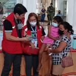 DSWD Secretary Erwin T. Tulfo visits the provinces of Abra and Ilocos Norte to monitor the situation and provision of assistance to quake-hit residents on October 26.