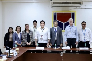 (From left to right) Asian Development Bank (ADB) Planning Officer Hanna Bianca Sasil; Resource Generation and Management Office Head Catherine Grace M. Lagunday; Department of Finance - International Finance Group Officer-in-Charge Paola Gabrielle Matanguihan; Undersecretary for Innovations Eduardo M. Punay; Secretary Rex Gatchalian; newly-appointed Asian Development Bank (ADB) Country Director Pavit Ramachandran; former ADB Country Director Kelly Bird; and World Food Programme (WFP) Philippines Deputy Country Director Dipayan Bhattacharyya.