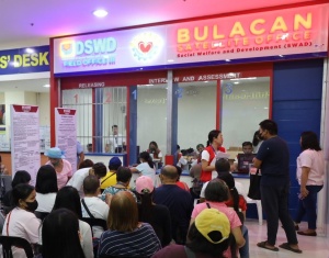 The Department of Social Welfare and Development (DSWD) brings the social services closer to the residents of Bulacan province through the newly-opened satellite office for processing of Assistance to Individuals in Crisis Situation (AICS) program in San Jose del Monte City.